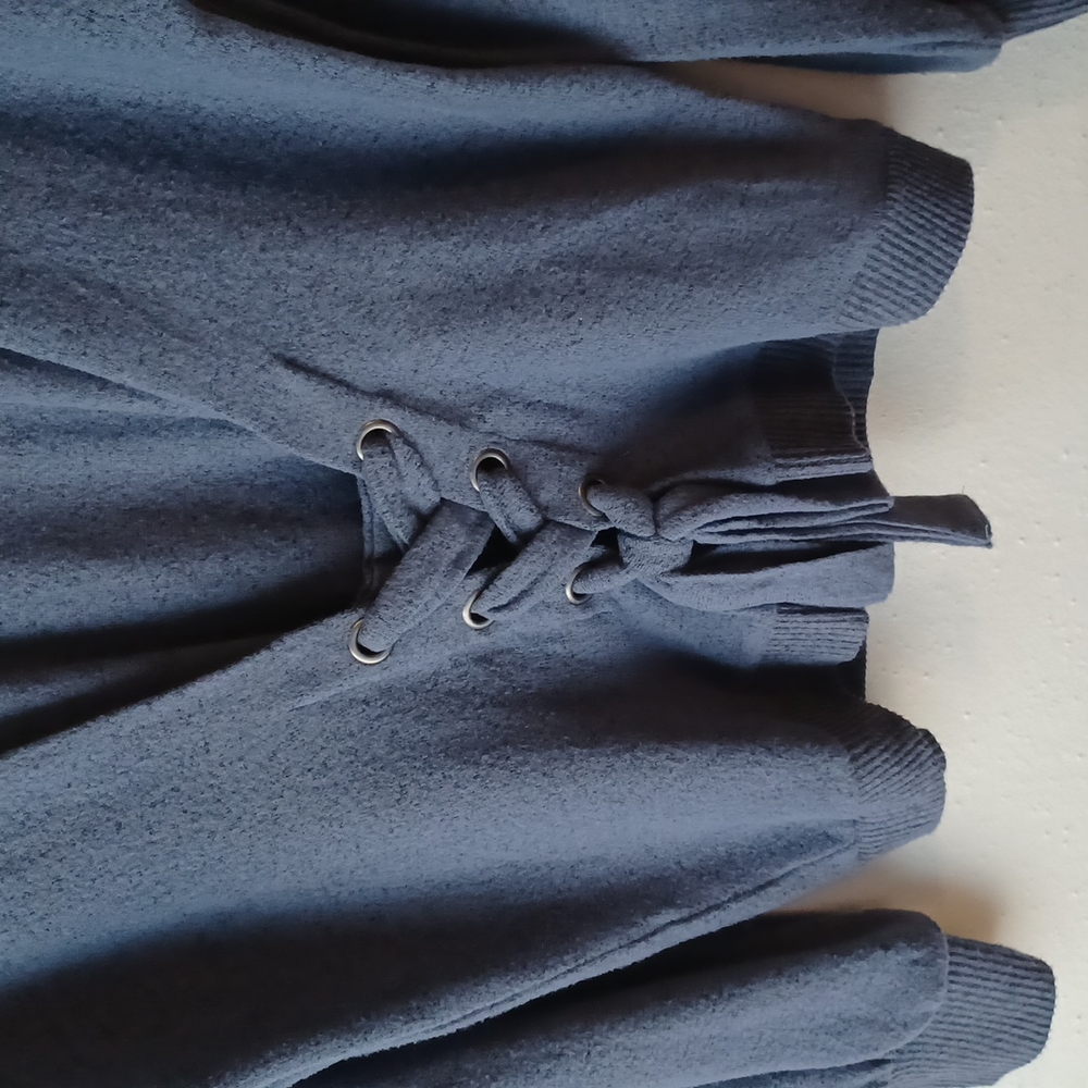 NWT Olive+Oak Blue Tie Sweater Size S - Picture 8 of 8